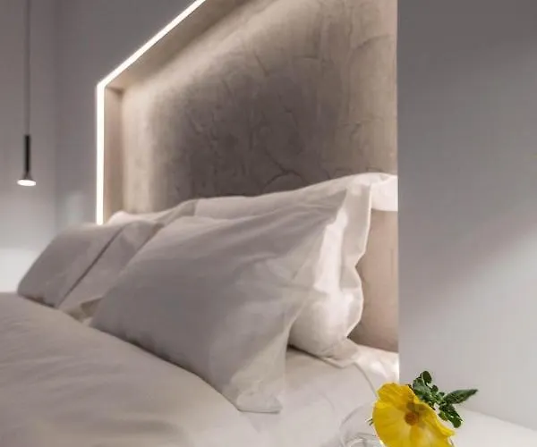 Hotel apartamentowy Sunset Paraportiani